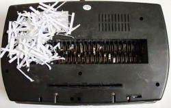 Cutting_head_of_a_paper_shredder